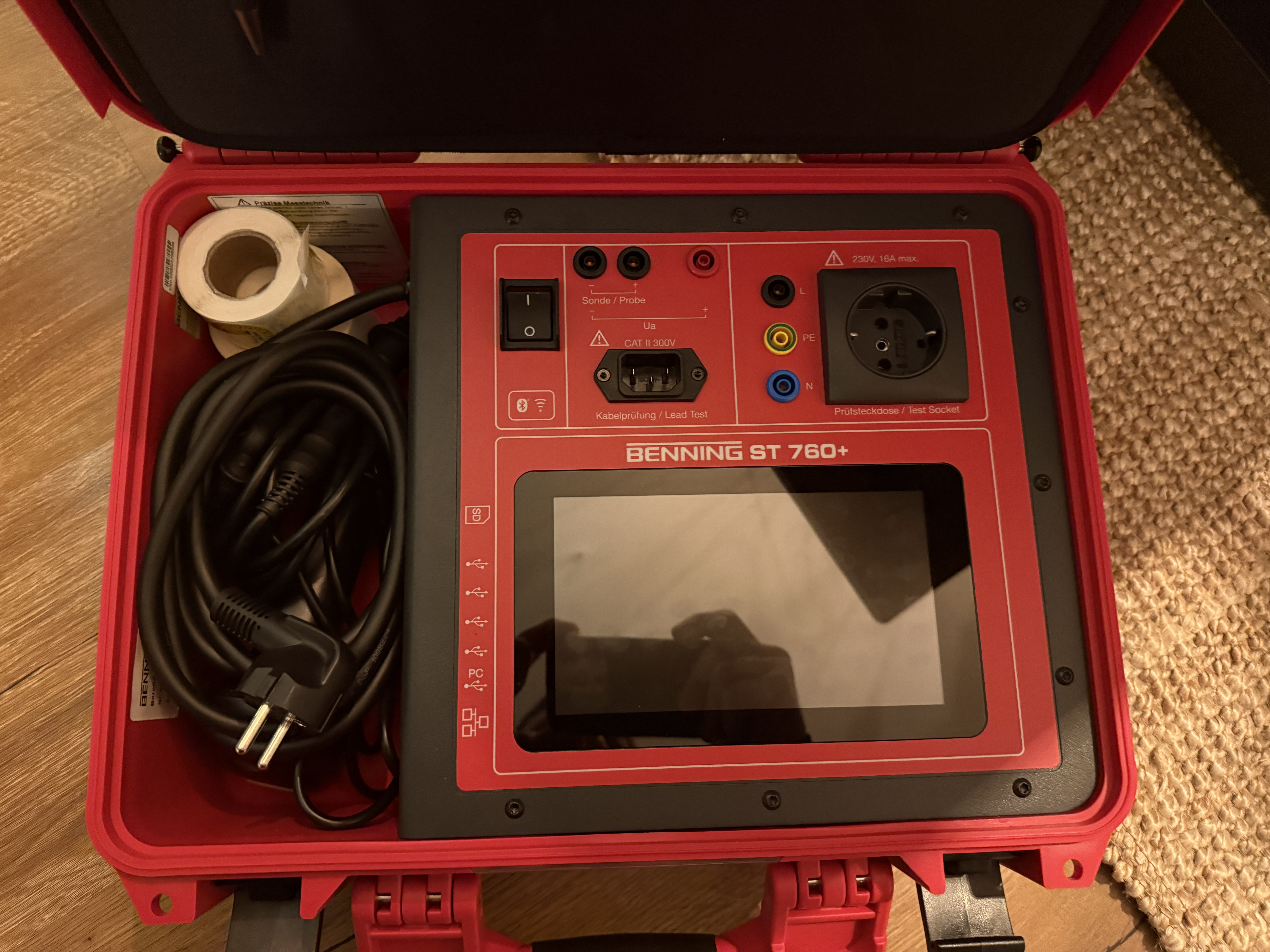 Prüfkoffer für Ortsfeste und Ortsveränderliche Geräte